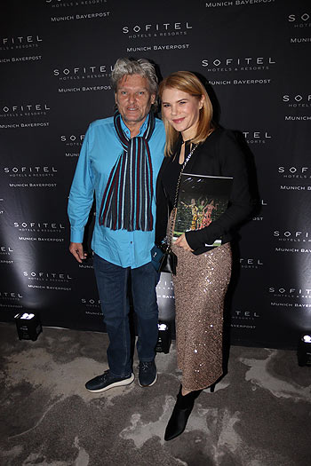  Ernst Hannawald, Silke Popp (re.) bei der Release-Party „Life is Magnifique!“ im Sofitel Munich Bayerpost  (Fozo: Martin Schmitz)